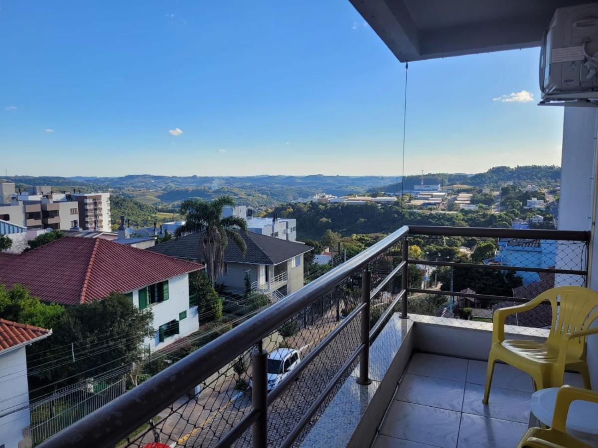 Espacoso E Impecavel Apartment